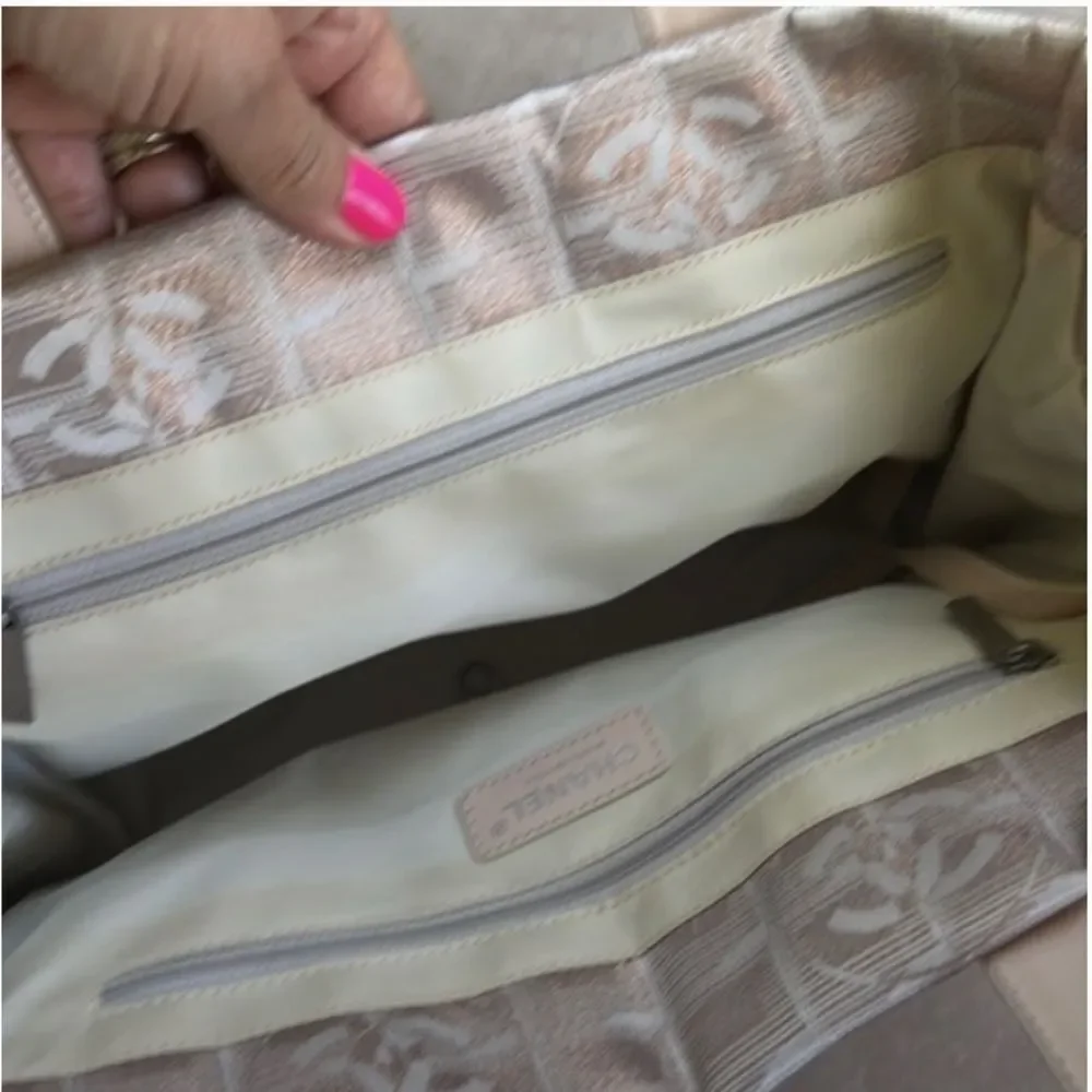Authentic! *VTG* CHANEL Metallic Sheen Small Travel Ligne Shopper Tote